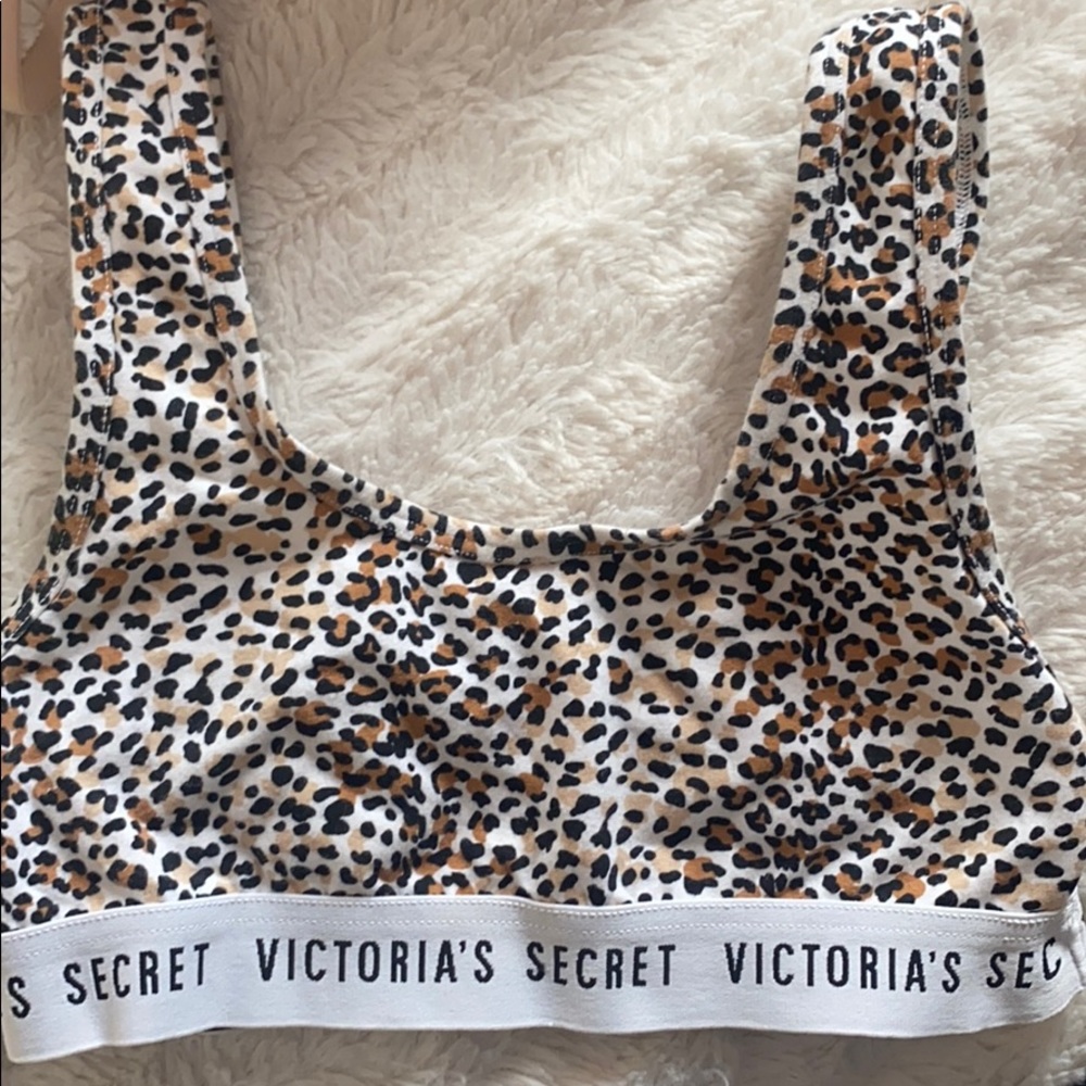 Victoria secret sports bra